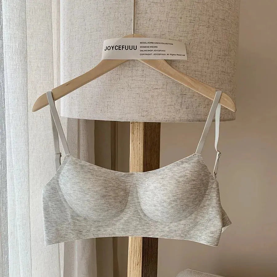 se soutien gorge te fait sentir nu a l'aise comme ci ta pas porte de soutien. MAMAFO SHOP